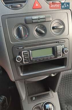 Минивэн Volkswagen Caddy 2010 в 