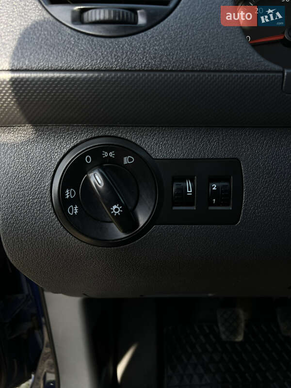 Минивэн Volkswagen Caddy 2007 в Львове