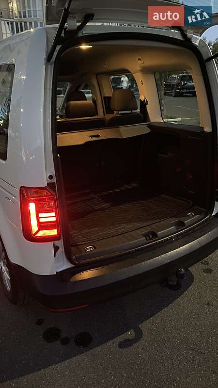 Мінівен Volkswagen Caddy 2015 в Миколаєві