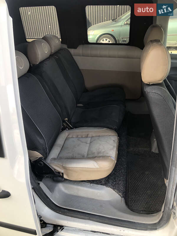 Минивэн Volkswagen Caddy 2008 в Иршаве