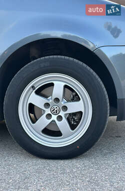 Минивэн Volkswagen Caddy 2010 в 