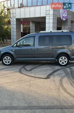 Минивэн Volkswagen Caddy 2010 в 