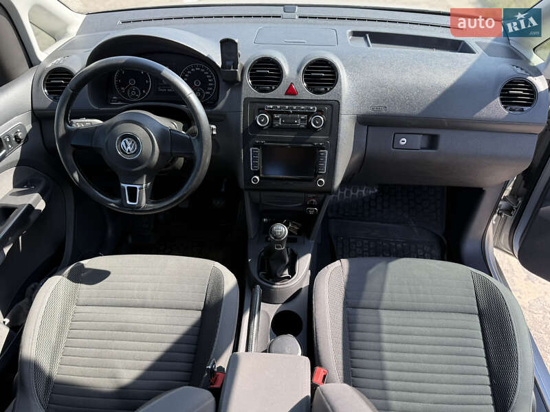 Минивэн Volkswagen Caddy 2015 в Кропивницком