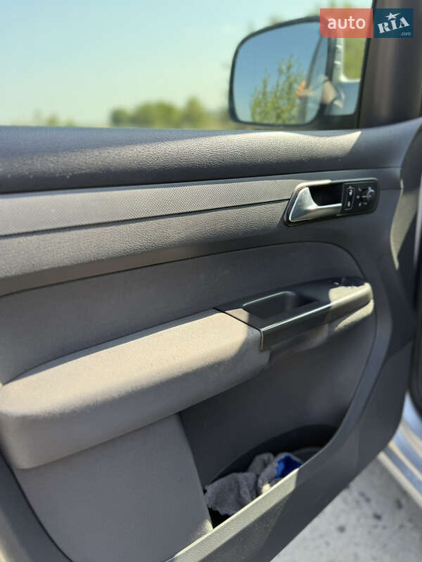 Минивэн Volkswagen Caddy 2015 в Кропивницком