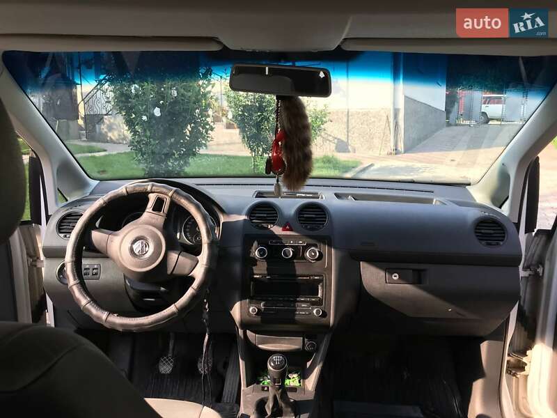 Минивэн Volkswagen Caddy 2013 в Ивано-Франковске