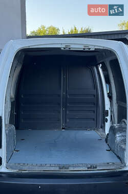 Грузовой фургон Volkswagen Caddy 2013 в 