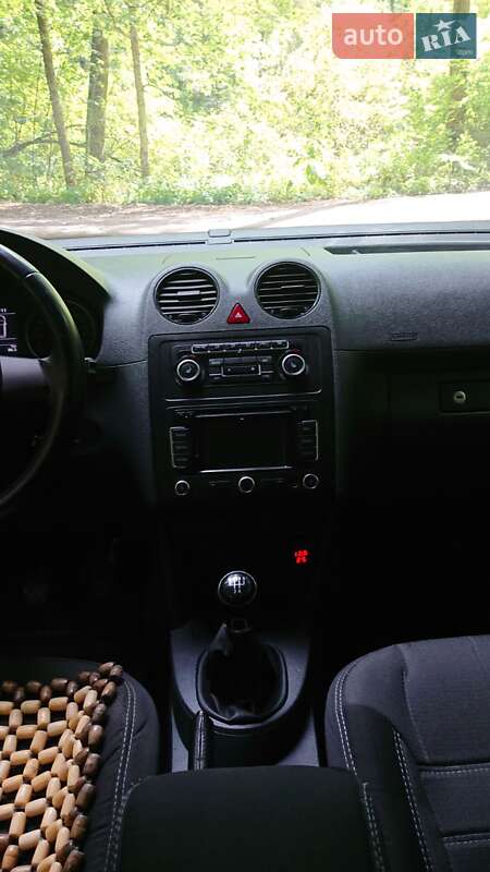 Минивэн Volkswagen Caddy 2015 в Сумах