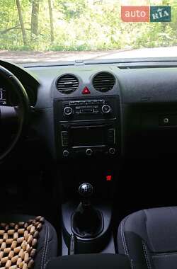 Минивэн Volkswagen Caddy 2015 в 