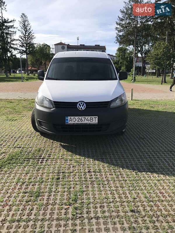 Грузовой фургон Volkswagen Caddy 2013 в Виноградове