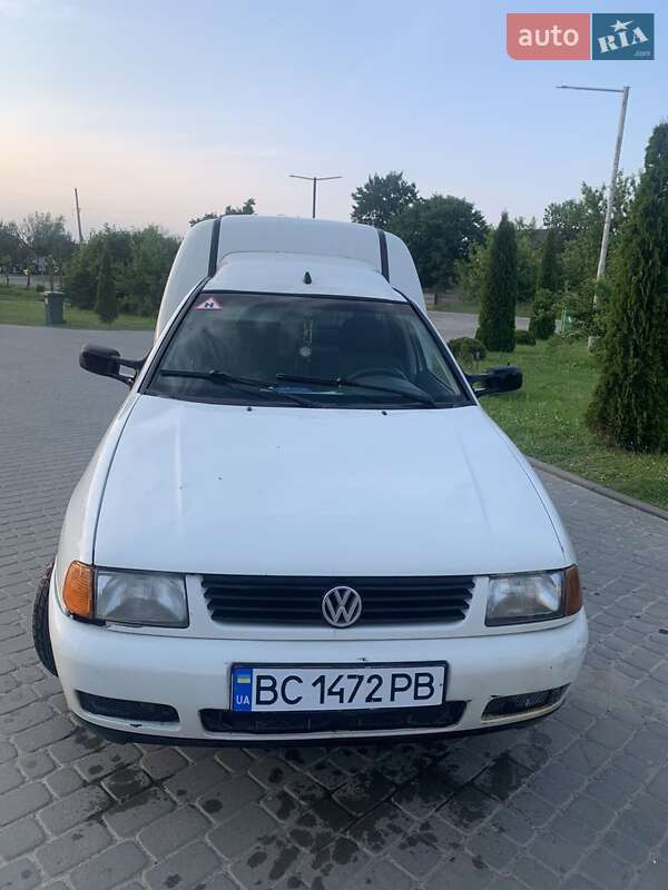 Грузопассажирский фургон Volkswagen Caddy 2000 в Самборе