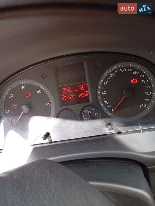 Минивэн Volkswagen Caddy 2005 в 