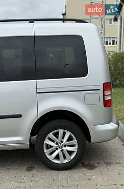 Минивэн Volkswagen Caddy 2011 в 