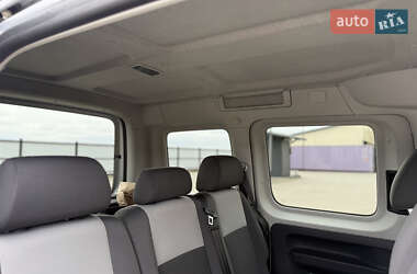 Минивэн Volkswagen Caddy 2011 в 