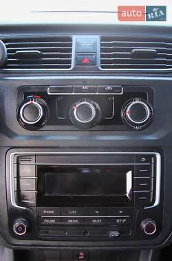 Грузопассажирский фургон Volkswagen Caddy 2015 в 