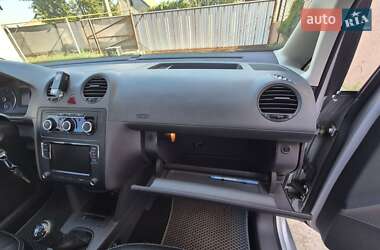 Минивэн Volkswagen Caddy 2013 в 