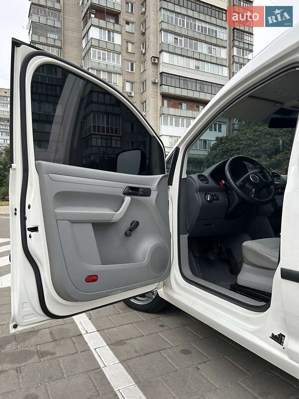 Мінівен Volkswagen Caddy 2005 в Черкасах