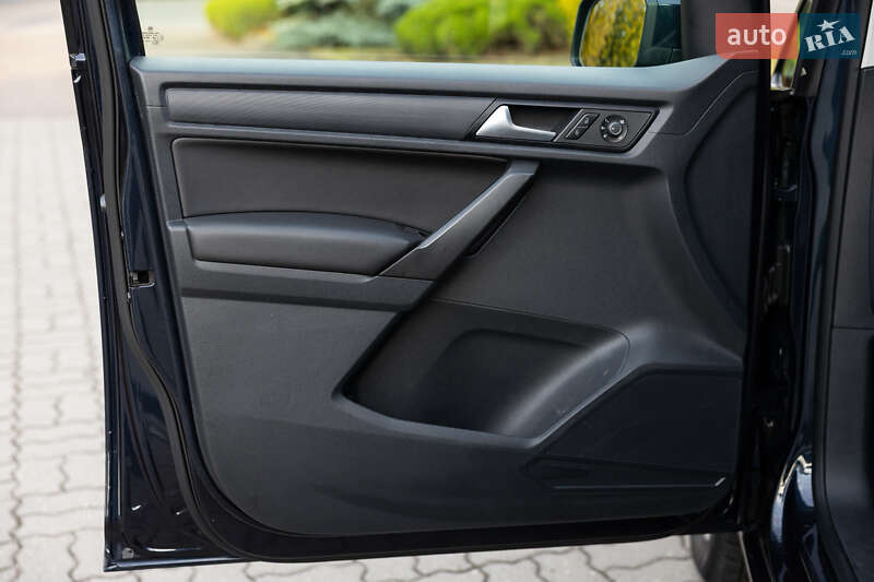 Минивэн Volkswagen Caddy 2016 в Луцке