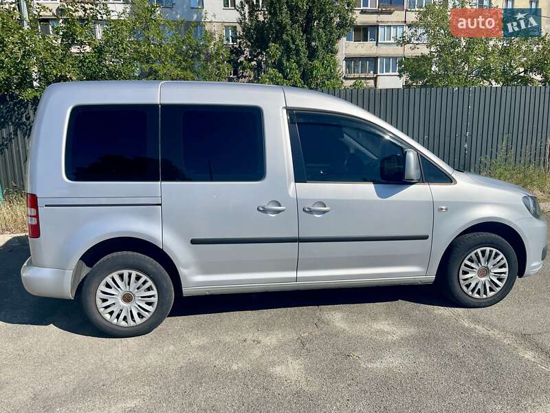 Volkswagen Caddy 2013