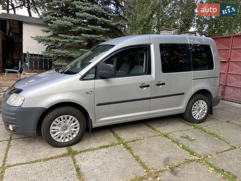 Минивэн Volkswagen Caddy 2008 в Киеве