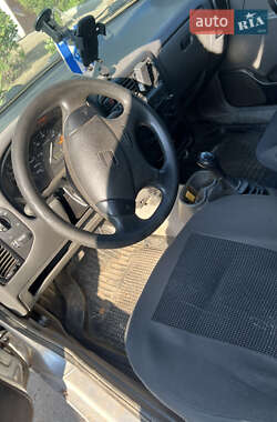 Грузовой фургон Volkswagen Caddy 2003 в 