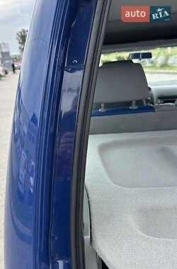 Минивэн Volkswagen Caddy 2009 в 