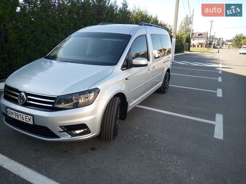 Минивэн Volkswagen Caddy 2015 в Киеве