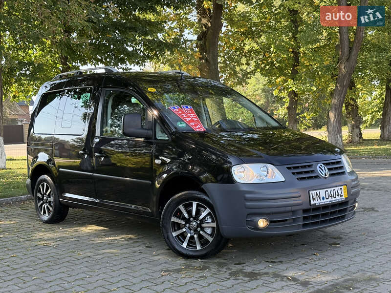 Минивэн Volkswagen Caddy 2005 в Черновцах