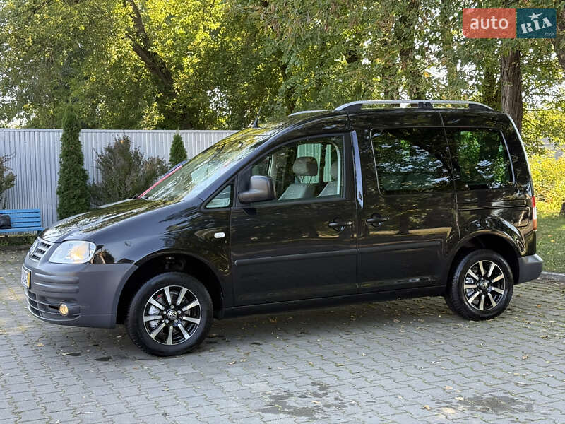 Минивэн Volkswagen Caddy 2005 в Черновцах