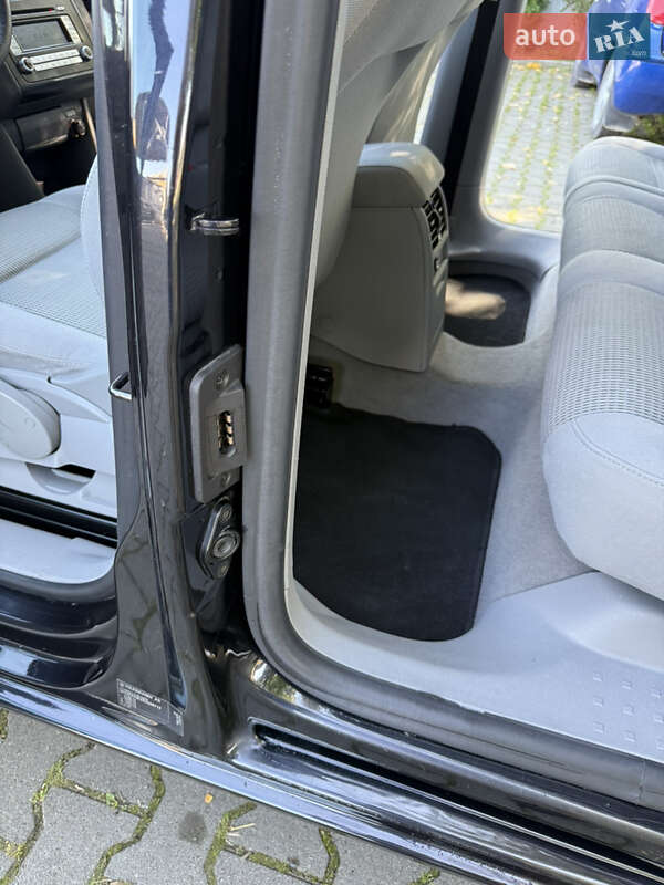 Минивэн Volkswagen Caddy 2005 в Черновцах
