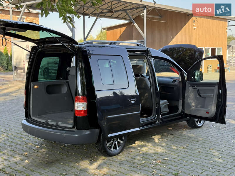 Минивэн Volkswagen Caddy 2005 в Черновцах