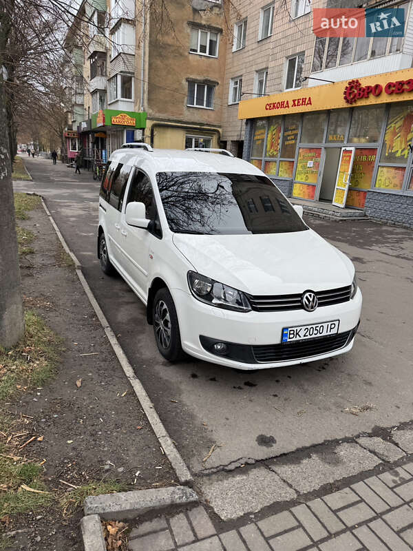 Минивэн Volkswagen Caddy 2011 в Ровно