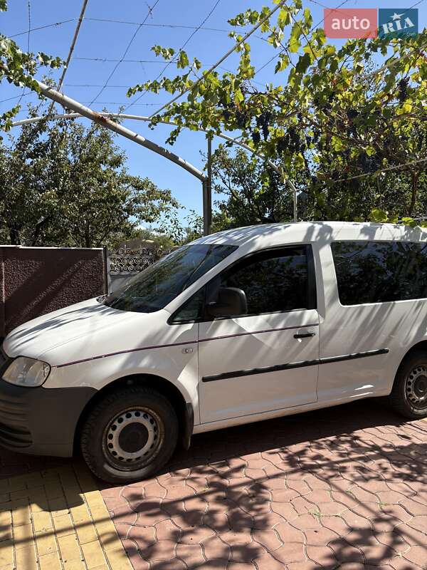 Мінівен Volkswagen Caddy 2010 в Татарбунарах