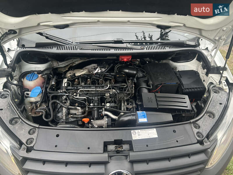 Мінівен Volkswagen Caddy 2011 в Нововолинську