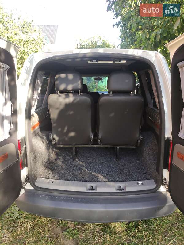 Минивэн Volkswagen Caddy 2010 в Виннице