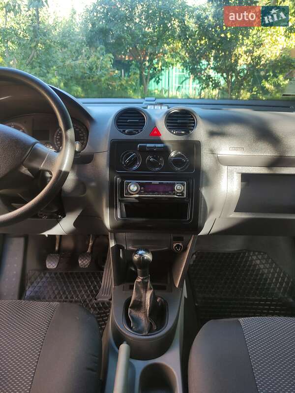 Минивэн Volkswagen Caddy 2010 в Виннице