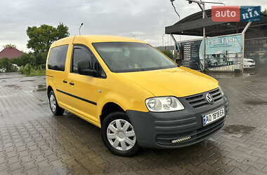 Минивэн Volkswagen Caddy 2004 в Иршаве
