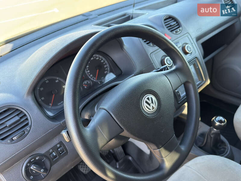Минивэн Volkswagen Caddy 2008 в Ровно