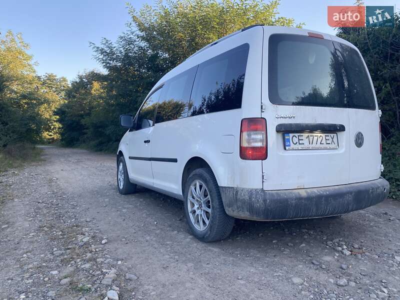Минивэн Volkswagen Caddy 2006 в Вижнице