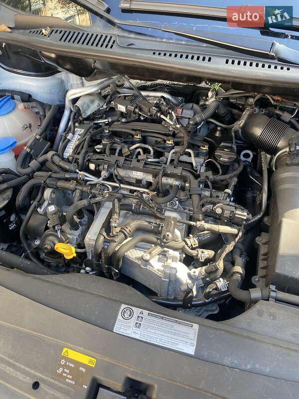 Мінівен Volkswagen Caddy 2015 в Коростені