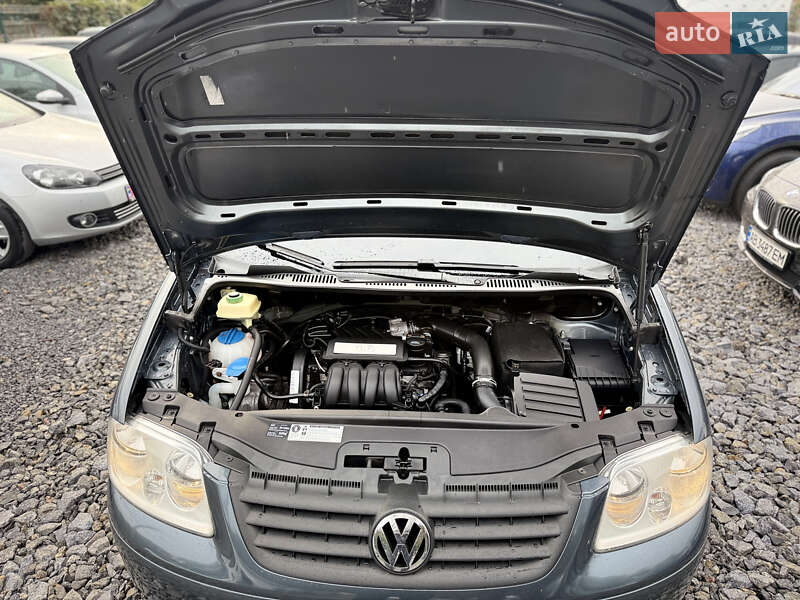 Минивэн Volkswagen Caddy 2010 в Виннице
