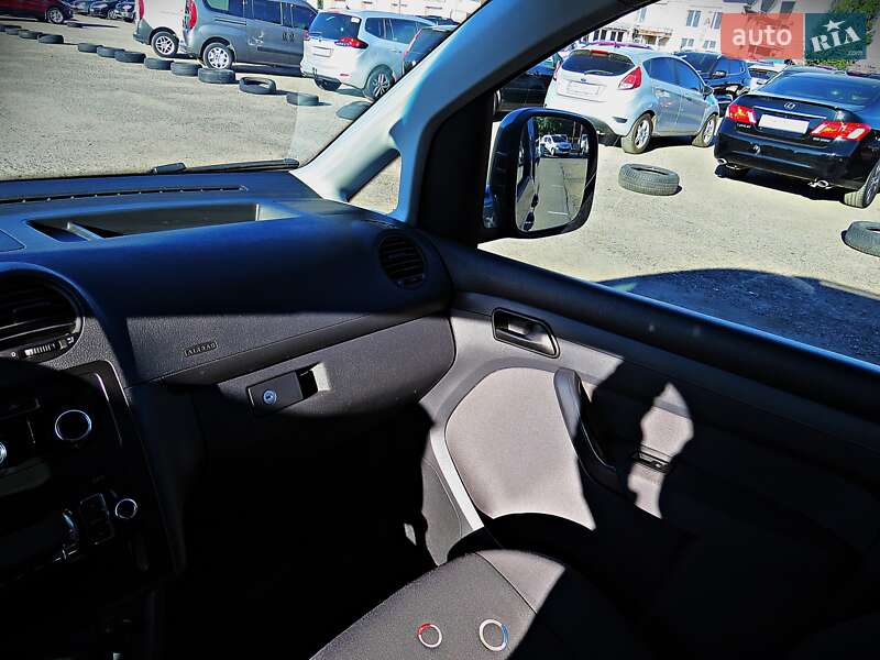 Минивэн Volkswagen Caddy 2011 в Черкассах
