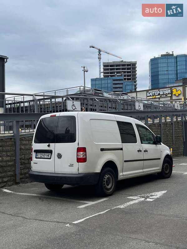 Минивэн Volkswagen Caddy 2013 в Киеве