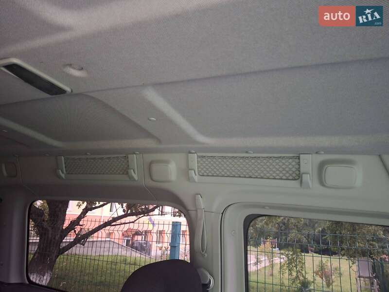 Минивэн Volkswagen Caddy 2013 в Ужгороде