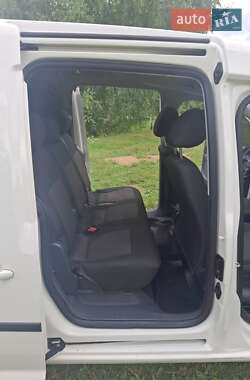 Минивэн Volkswagen Caddy 2013 в 
