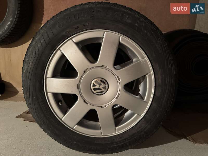 Минивэн Volkswagen Caddy 2011 в Сарнах