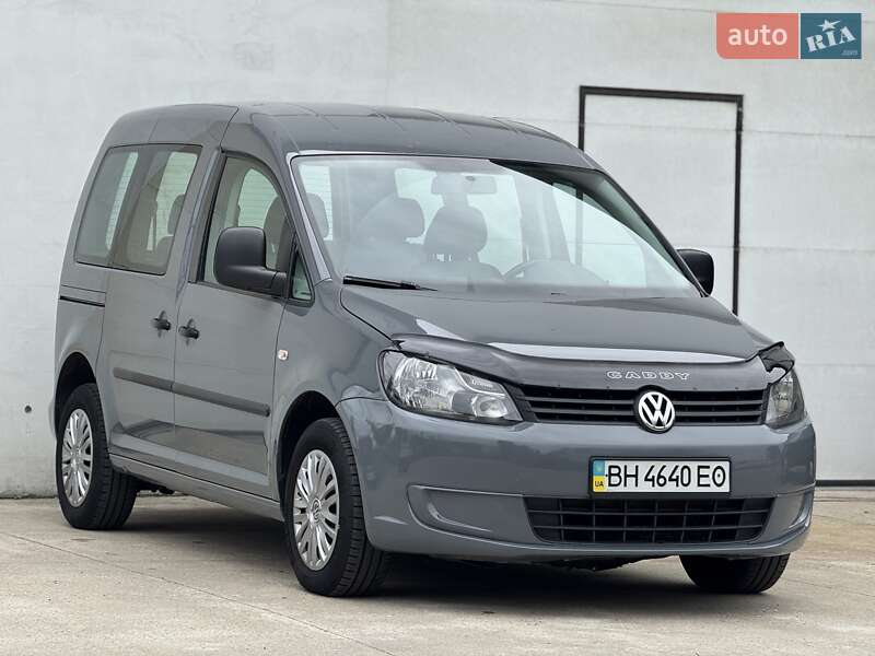Минивэн Volkswagen Caddy 2011 в Сарнах