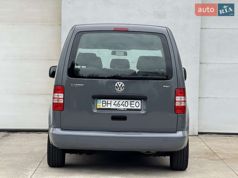 Минивэн Volkswagen Caddy 2011 в Сарнах