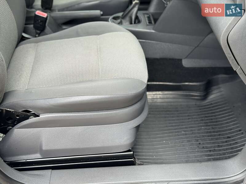 Минивэн Volkswagen Caddy 2011 в Сарнах