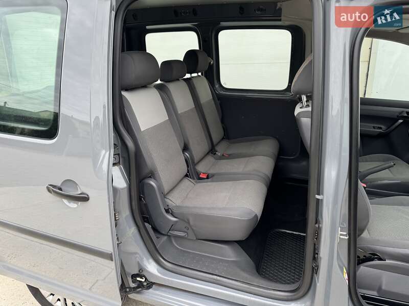 Минивэн Volkswagen Caddy 2011 в Сарнах