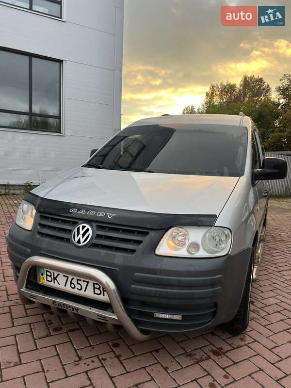 Минивэн Volkswagen Caddy 2009 в Ровно
